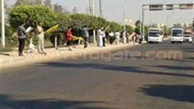 سلسلة بشرية للإرهابية بمنطقة برج العرب بالإسكندرية