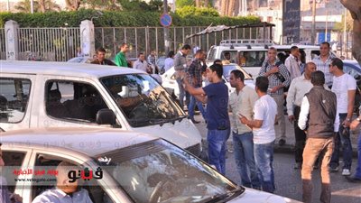 بالصور.. وقفة ماسبيرو تتحول لساحة للمشاجرات