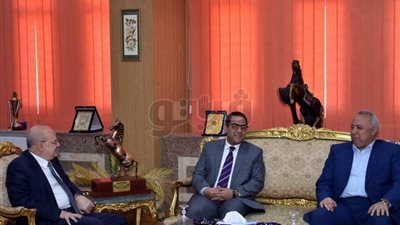 محافظ الشرقية: تنفيذ كوبري شرويدة بالزقازيق بـ 186 مليون جنيه