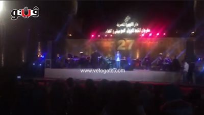 رشاد يشعل حفل القلعة بـ«أما براوة» و«اللي تعبنا سنين في هواه» (فيديو)