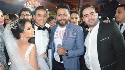 بالصور.. تامر حسني والاكوشنير يشعلان حفل زفاف نجل المستشار عادل شلبي