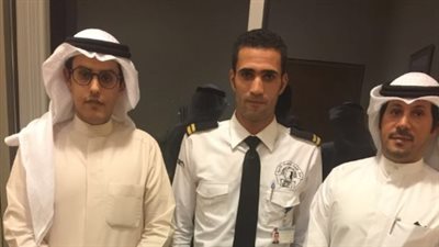 بسبب قراءة القرآن.. قصة مصري تضامن معه الشعب الكويتي بعد إهانته