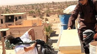 بالفيديو.. «داعش» يعدم 10 أشخاص من بينهم طفل
