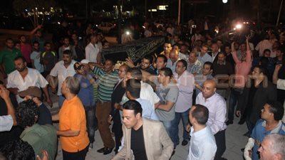 بالصور.. وصول عدد كبير من النجوم إلى «عمرو بن العاص»