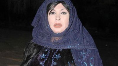 فيفى عبده تصل «عمرو بن العاص» للمشاركة في جنازة خالد صالح