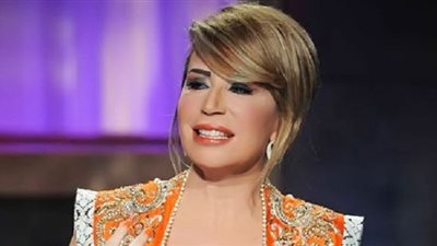 إيناس الدغيدي: «أنا ست منفتحة»