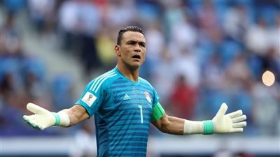 كرم كردي يطالب «فيفا» بتكريم الحضري