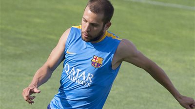 الإصابة تبعد «ألبا» عن برشلونة سيلتا فيجو