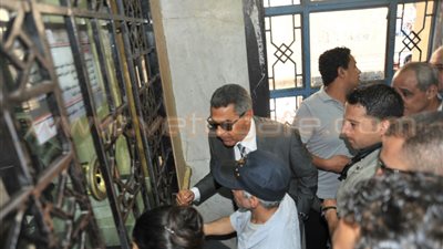 وزير النقل يطالب «السكك الحديدية» بتسهيل انتقال المواطنين