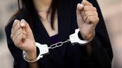 مصريون احترفوا النصب بالخارج.. «سيدة مصرية» تنصب على أبناء الجالية بالكويت.. «شريف عبد الغني» منوفي احتال على التنظيمات الإرهابية بسوريا.. و«سراج الدين» تسبب في أزمة اقتص