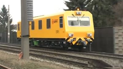 النقل: ماكينة فحص السكك الحديدية تحدد العيوب عبر موجات صوتية (فيديو)