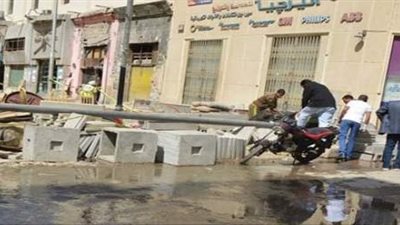 إصلاح ماسورة مياه «الألفي».. وفتح جزئى لشارع الجمهورية