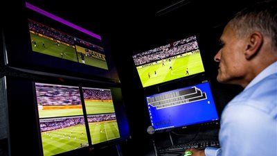 تقنية الفيديو تظهر في كأس السوبر الإسباني بين برشلونة وإشبيلية