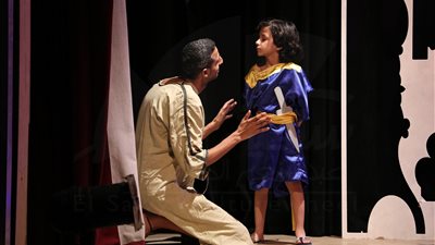 شظايا تعرض «طريق طروادة» على مسرح الساقية (صور)