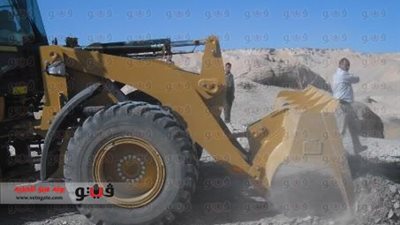 بالصور.. إزالة التعديات على 35 فدانا بالوادى الجديد