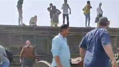 أجهزة الأمن والحماية المدنية تنتقل لموقع حادث قطار طوخ | صور