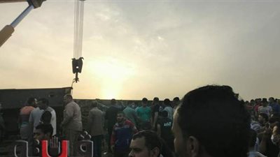 الصور الأولى لرفع آثار قطار القليوبية بحضور وزير النقل l صور