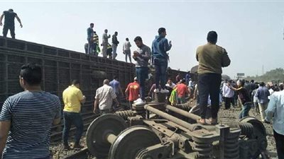 مصدر أمني: جار تحديد هوية الجثث المجهولة وتجميع أشلاء ضحايا قطار طوخ