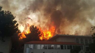 اندلاع حريق كبير في مبنى بالعاصمة اللبنانية بيروت| فيديو