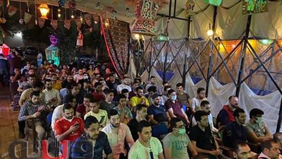 المقاهي كاملة العدد في دار السلام ومدينة نصر لمشاهدة مباراة القمة | صور