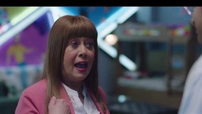 أحسن أب الحلقة 6.. رد فعل غريب من هالة فاخر بعد سرقة علي ربيع ساعات باهظة الثمن | فيديو