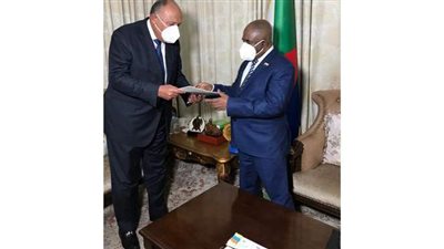 في ثاني محطات جولته الأفريقية.. سامح شكري يلتقي برئيس جزر القمر