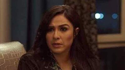 اللي ملوش كبير الحلقة 7| أحمد العوضي يعترف بحبه لـ ياسمين عبد العزيز.. وهذا رد فعلها