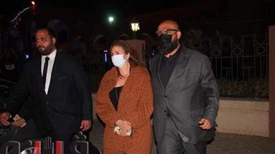 نجوم الفن يشاركون في عزاء والدة أحمد خالد صالح بالشيخ زايد | فيديو وصور