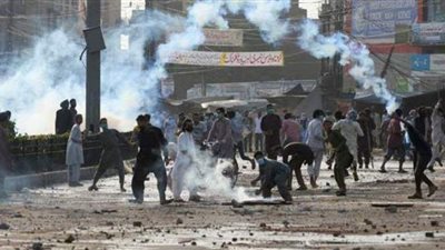 باكستان تسعى لطرد سفير فرنسا بعد احتجاجات دموية