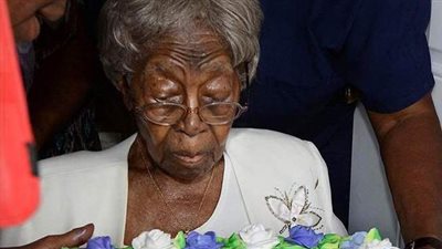 عدد أحفادها يتجاوز الـ200.. وفاة أكبر معمرة في أمريكا