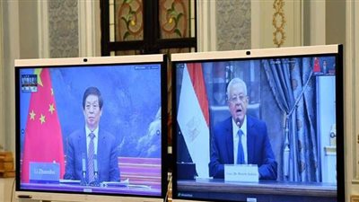 رئيس البرلمان يشيد بنجاح الصين في السيطرة على جائحة كورونا