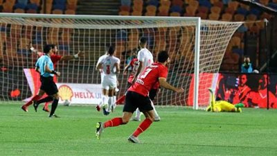 بعد هزيمة القمة .. الانتقادات تحاصر 4 نجوم زملكاوية للرحيل عن الأبيض