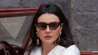 إشادات بأداء دينا فؤاد في 