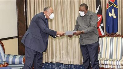 شكري يلتقي الرئيس الكيني في أولى محطات جولته الأفريقية بشأن سد النهضة