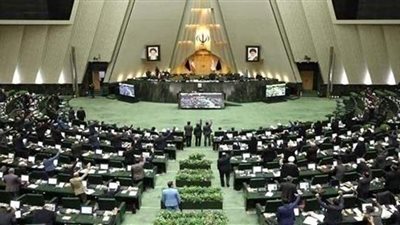 بعد إعلان طهران منطقة حمراء.. كورونا تضرب إيران وتعلق عمل البرلمان