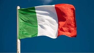 إيطاليا ترصد 12074 إصابة و390 وفاة جديدة بفيروس كورونا