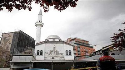 طعن 5 أشخاص داخل مسجد في ألبانيا