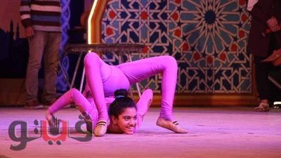 ضمن فاعليات برنامج «هل هلالك».. فقرة الساحر البهلوان.. فرقة السيرك القومي تتألق في مسرح الهناجر| فيديو وصور