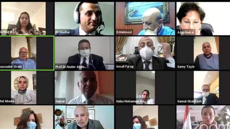 جانب من الندوة
