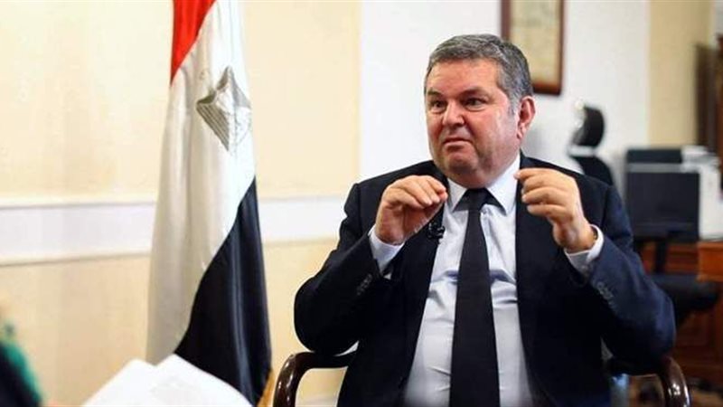 هشام توفيق وزير قطاع