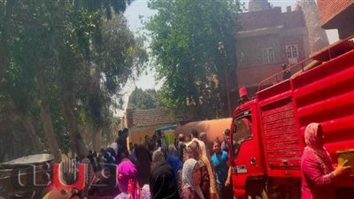 إخماد حريق نشب في عدد من منازل طوخ