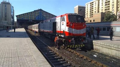 تفاصيل أول لقاء لرئيس السكك الحديدية الجديد بالعمال