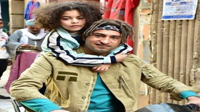 أحسن أب الحلقة 9.. علي ربيع «حرامي» السعادة