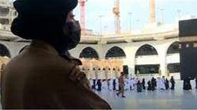 بعد نشر 80 عضوة بين المعتمرين.. تعرف على مهام مجندات الحرم المكي