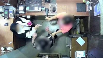 سفير بلجيكا في كوريا الجنوبية يعتذر عن اعتداء تورطت فيه زوجته | فيديو