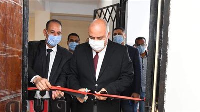 محافظ قنا يفتتح المركز التكنولوجي المطور للخدمات التموينية بالأشراف | فيديو