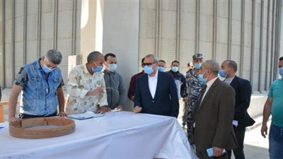 محافظ القليوبية يفتتح موسم القمح بأحد الحقول الاسترشادية
