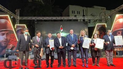 تكريم نادية الجندي وهاني شاكر ومحمد الحلو في احتفالية العاشر من رمضان |  صور