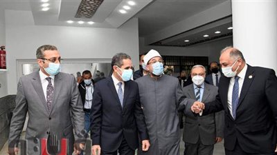وزير الأوقاف ومحافظ الغربية يفتتحان مسجد الرحمة