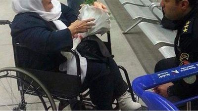 بعد تجسد الاختيار استشهاده.. فيديو لوالدة النقيب «أحمد الكبير» أثناء تشييع جثمانه